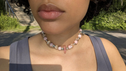 pink bubbles beaded necklace ｡˚○໑
